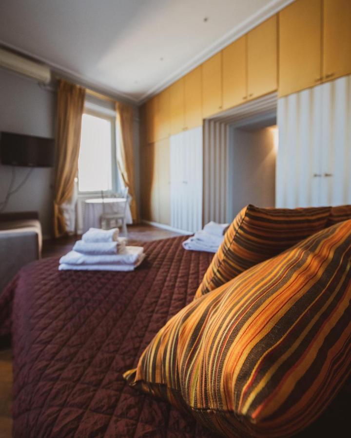 Made In Rome Luxury Affittacamere Ngoại thất bức ảnh