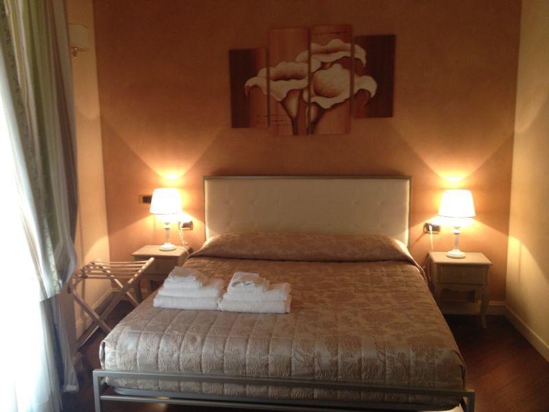 Made In Rome Luxury Affittacamere Ngoại thất bức ảnh