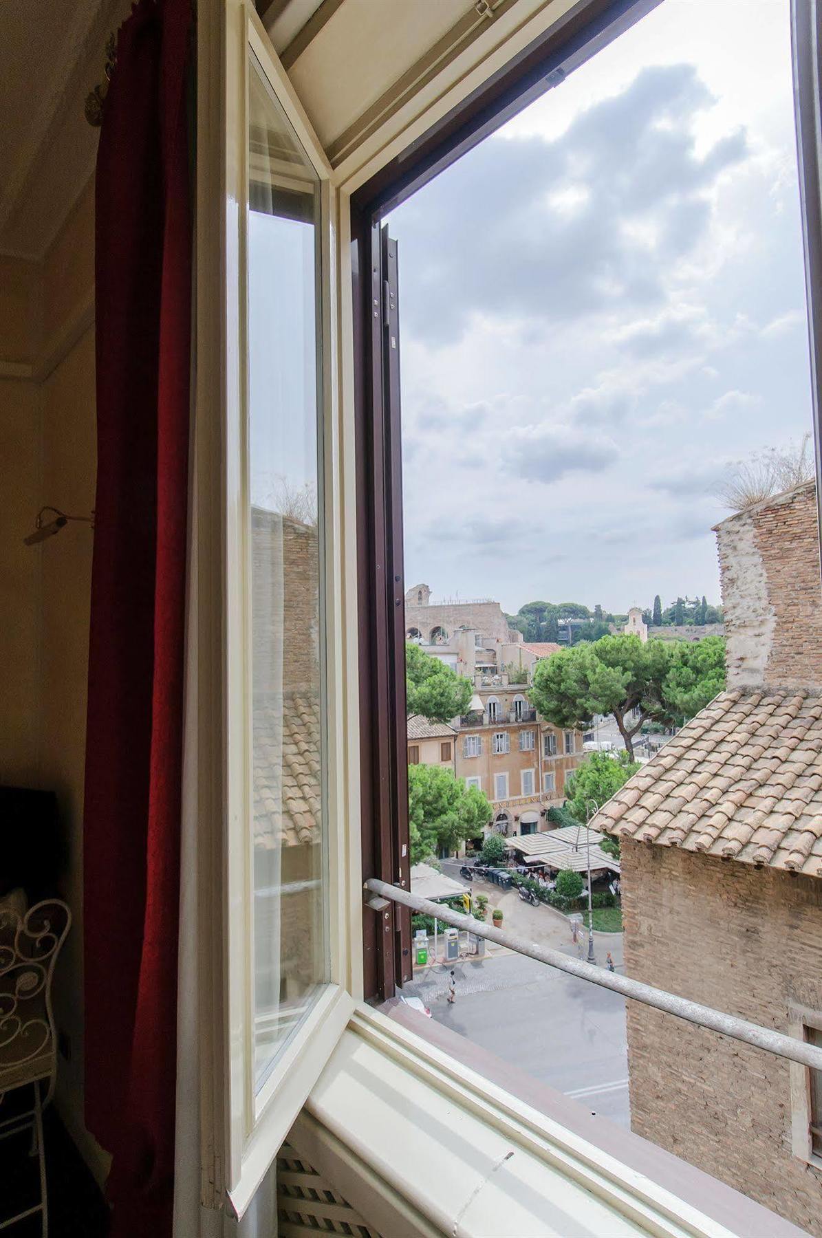 Made In Rome Luxury Affittacamere Ngoại thất bức ảnh
