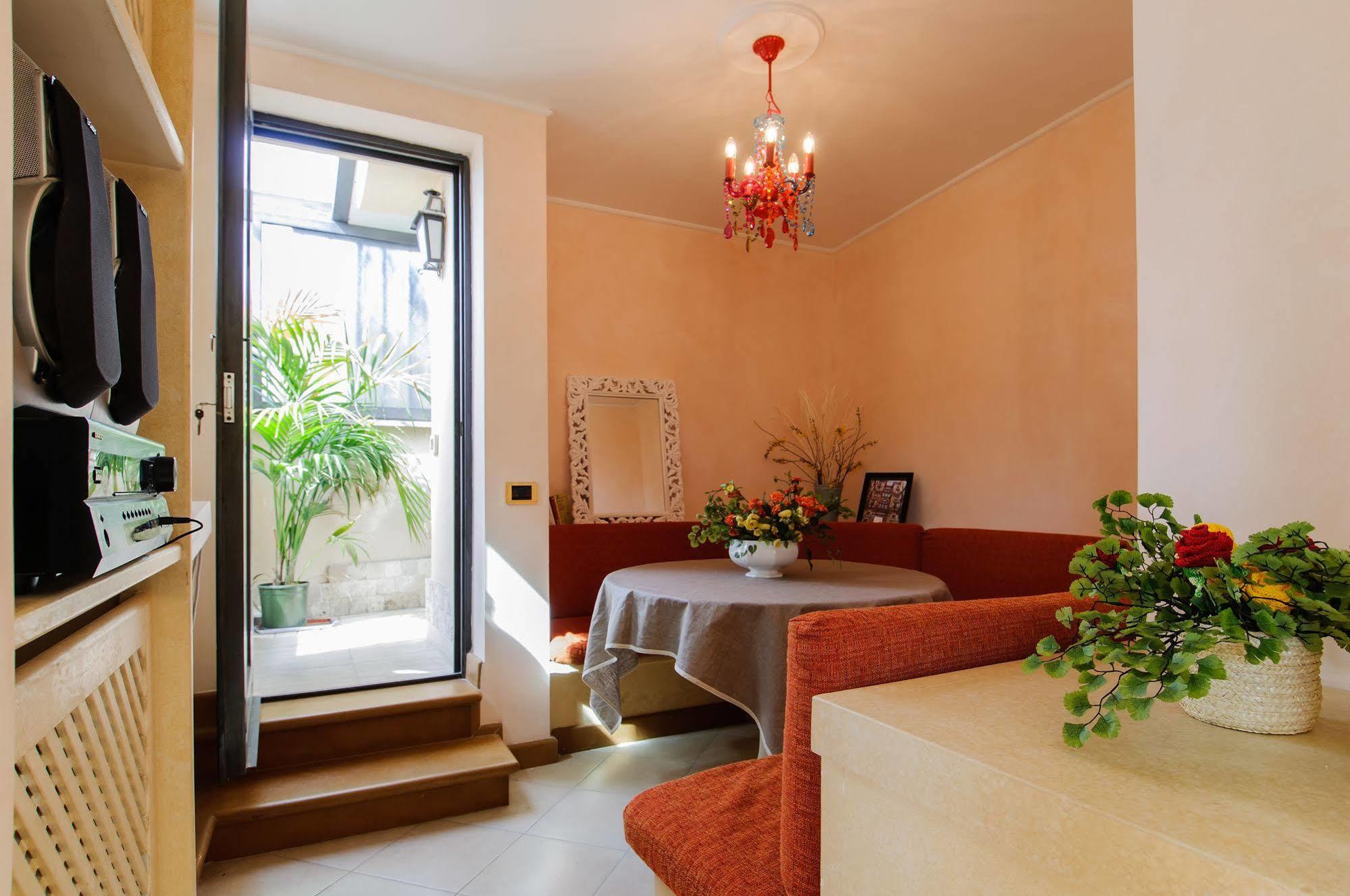 Made In Rome Luxury Affittacamere Ngoại thất bức ảnh